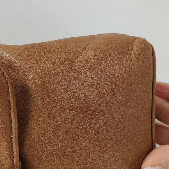 Fossil Vintage Light Brown Leather Crossbody Silver Hardware - Picture 5 of 13